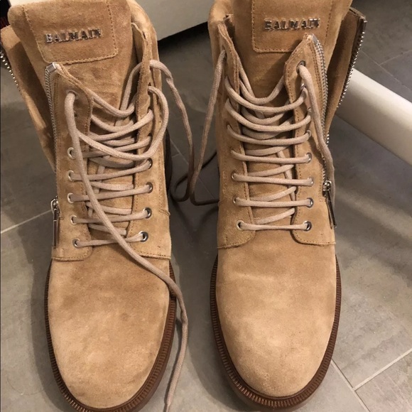 Shoes - Picture 4 of 4